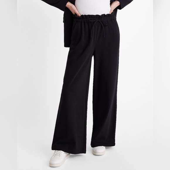 EXPRESS Black Paperbag Waist Wide Leg Sweatpants Travel Casual with Tie Waist - Picture 1 of 15